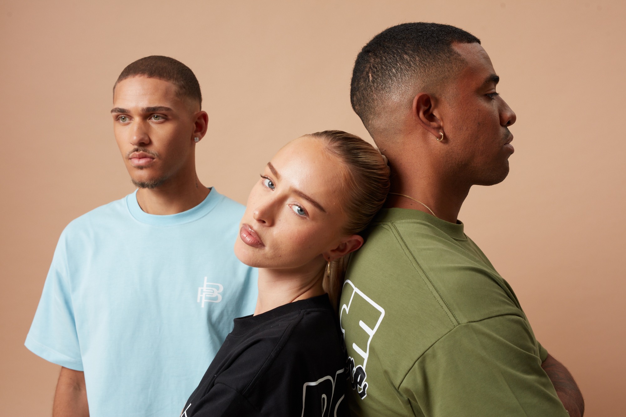Drei Models mit Streetwear von Piece by Piece